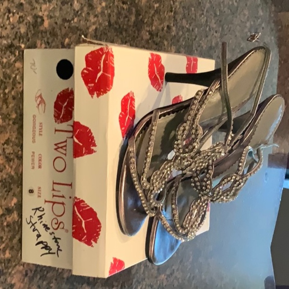 Two Lips Rhinestone Sandal